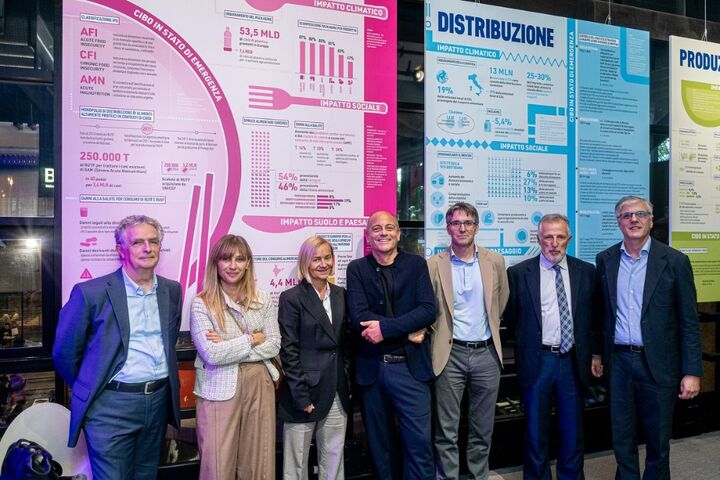 Allestimento della mostra «Food & City» al Campus Leonardo